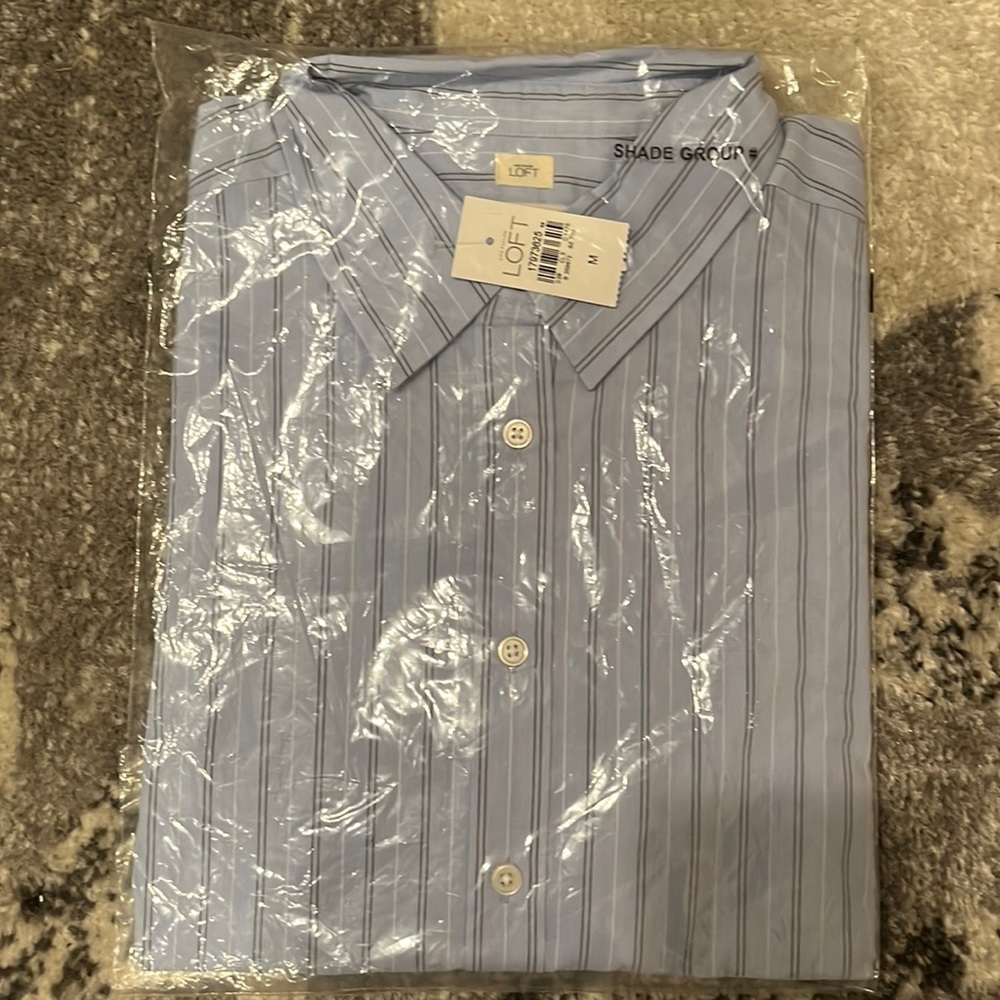 Ann Taylor Loft women’s button down